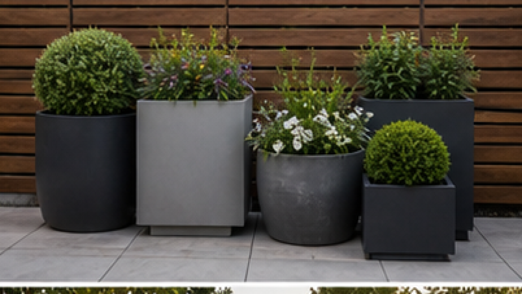 Modern Backyard Landscaping Ideas with planters